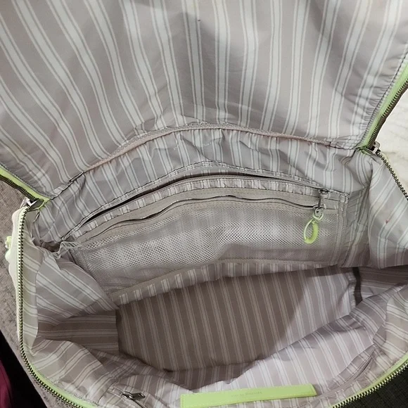 Lululemon Spring Fling Pack Polka Dot Backpack in Neon Green and Beige - Picture 15 of 16